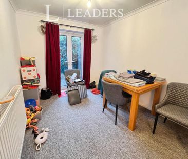 3 bedroom house to rent Bennett Avenue, Elmswell, Bury St. Edmunds,... - Photo 3