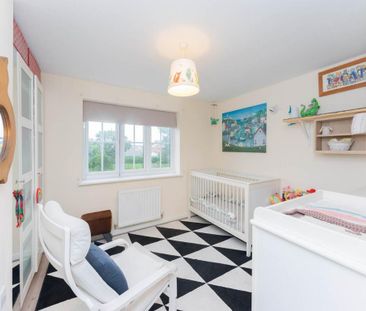 4 bedroom detached house to rent - Photo 6