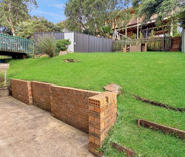 Neat & Tidy Downstairs Duplex with Private Yard - Photo 3