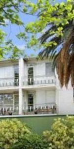 Location Location! - Photo 3