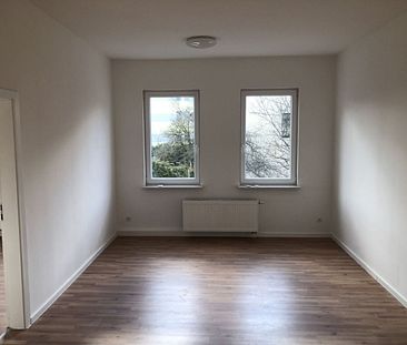 Großes Ein- oder Zweifamilienhaus in Zwenkau ca. 220 m² Wohnfläche mit Garten und Garage - Photo 4