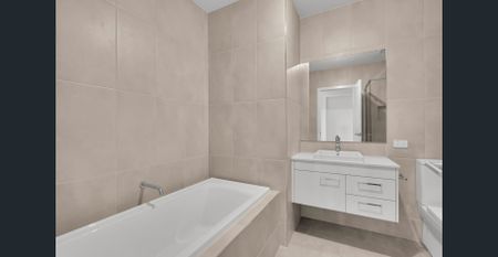 Brand new 4-bedroom home in Wilton - Photo 4