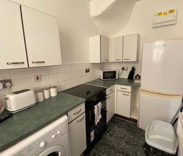 Clifton Avenue - Photo 4