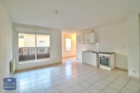 Location Appartement 2 pièces 41m² ST ETIENNE 42000 - Photo 3