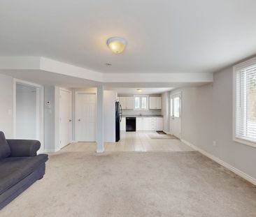 For Lease - 218 Main Street, Newmarket, Ontario - Photo 5