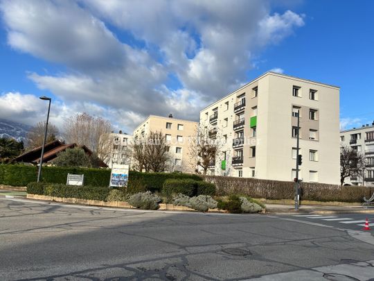 Location Appartement 3 pièces 43m² DOMENE 38420 - Photo 1