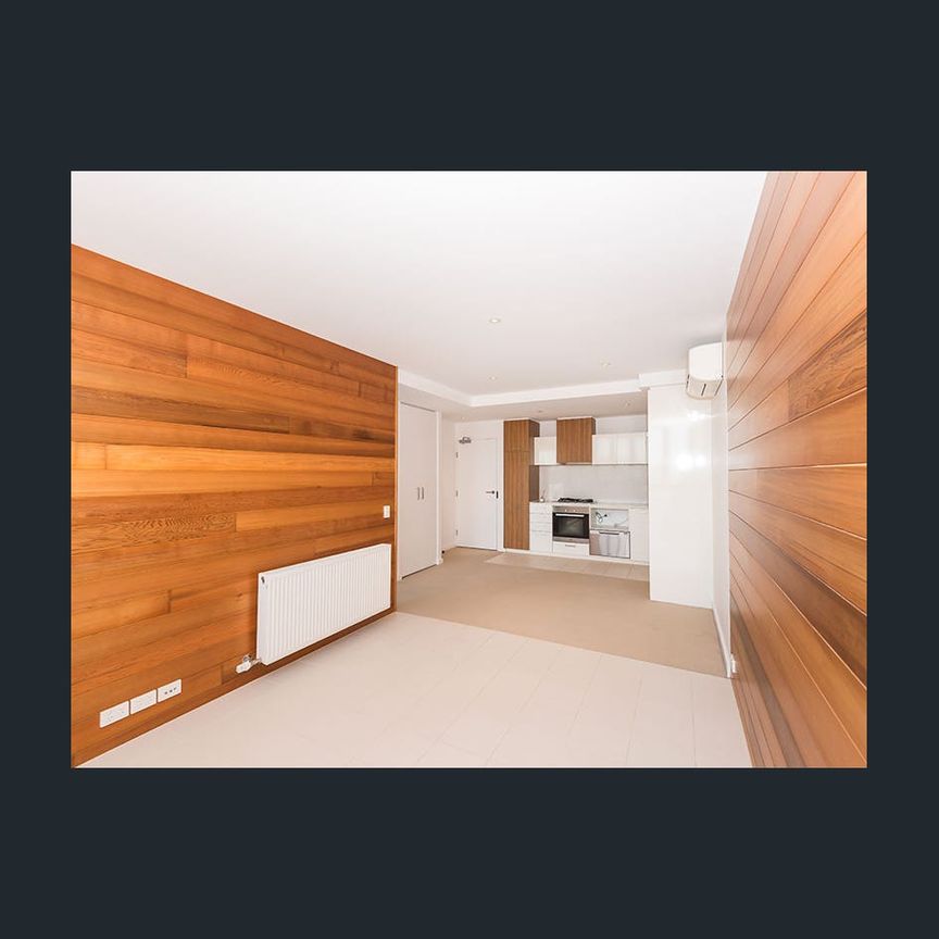 When size and light count!! - Photo 1