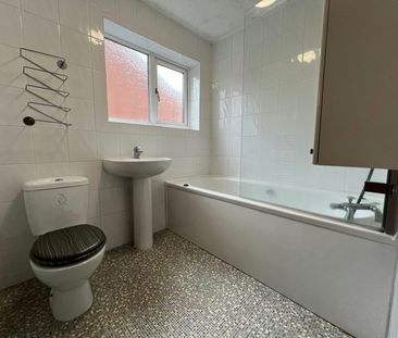 Semi-detached house to rent on - Photo 1