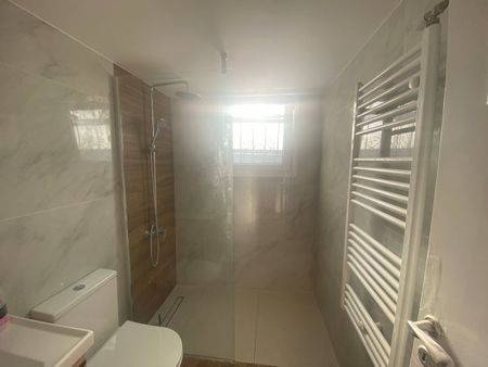 Μονοκατοικία για ενοικίαση Αρτέμιδα (Λούτσα) - Φωτογραφία 2