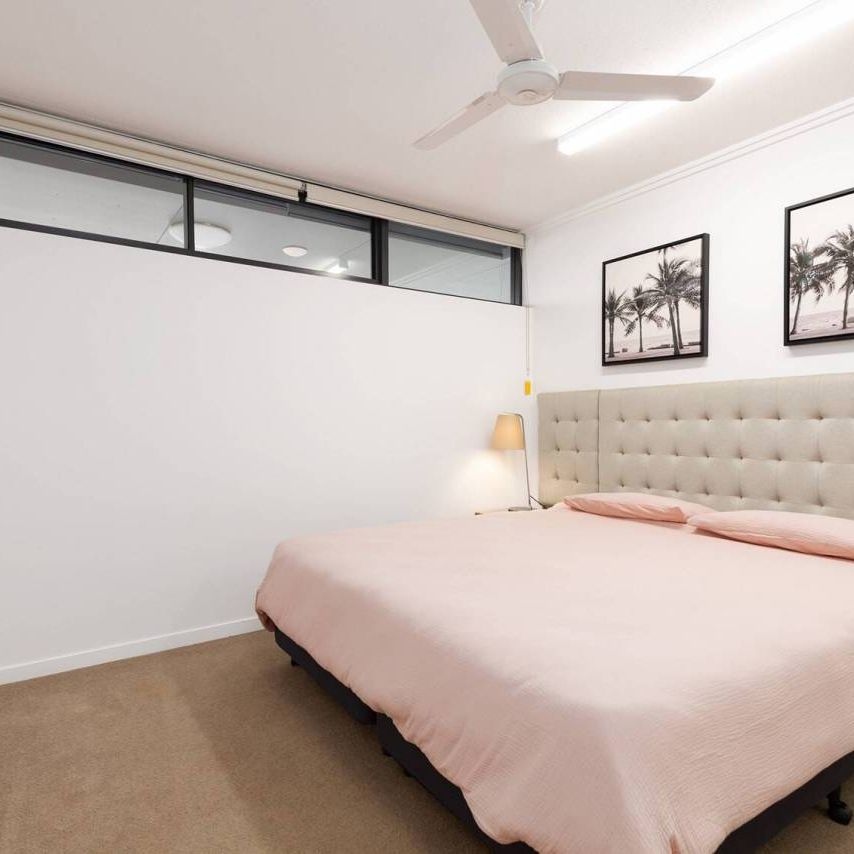 FULLY FURNISHED UNIT WITH OCEAN VIEWS - Photo 1