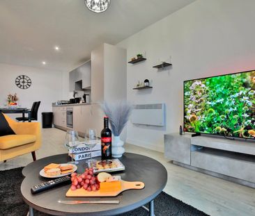 2 Bed Flat, Furness Quay, M50 - Photo 3