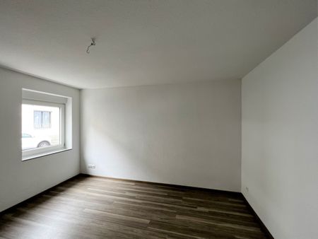 2-Zimmer-Erdgeschosswohnung in Düren-Stadtmitte, Steinweg 9 - Photo 2