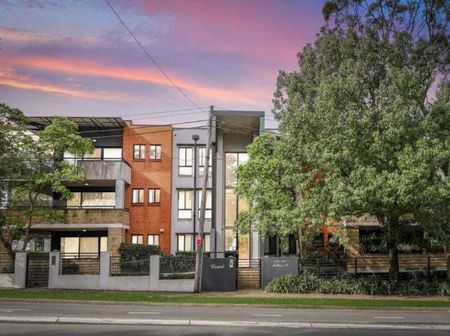 Strathfield - Photo 4