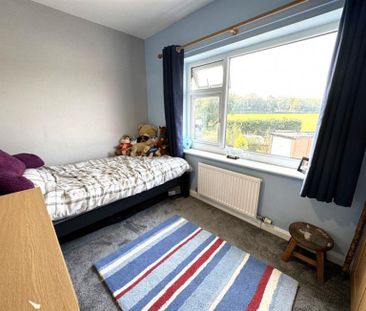 3 Bedroom Semi Detached To Let - Photo 6