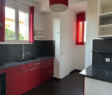 Location Appartement 2 pièces 64m² TOULON 83000 - Photo 5
