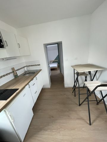 Location Appartement 1 pièce 21m² DEVILLE LES ROUEN 76250 - Photo 4