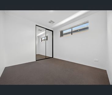 29 Meander Way, Treeby, WA 6164 - Photo 5
