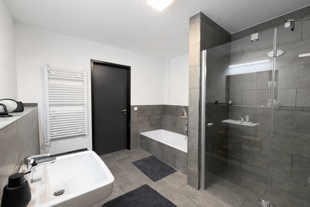 Modernes Wohnen im Tabakquartier – Stilvolle Loftwohnung mit großem Balkon - Photo 3