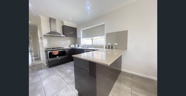 Fully Furnished Modern Home in the Heart of Truganina - Photo 1