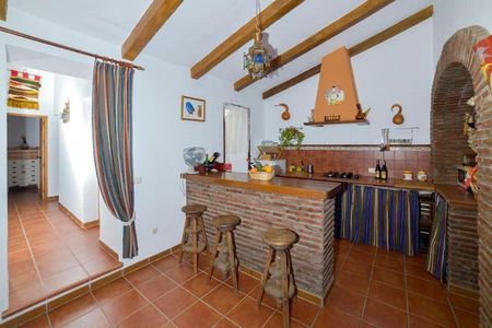 3 Bedroom Cortijo in Frigiliana Countryside For Winter Rental - Photo 3