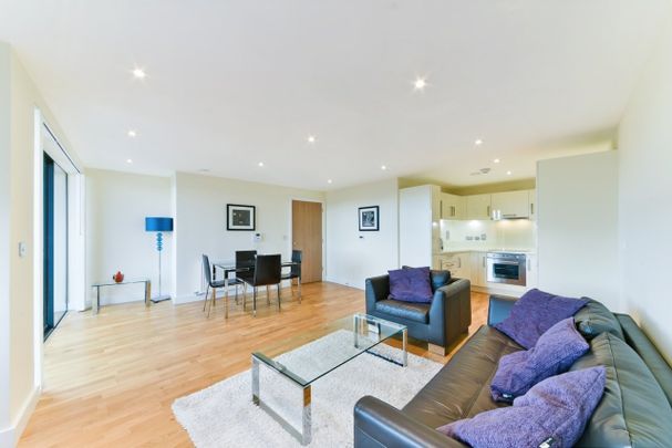 2 Bed Flat, Arc House, SE1 - Photo 1