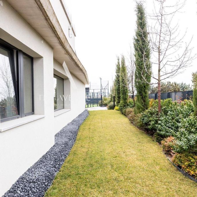 5 room luxury Villa for rent in Boadilla del Monte, Autonomous Region of Madrid - Photo 1