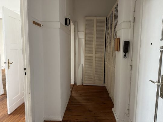 Großzügig geschnittene Balkon-Wohnung im grünen Berliner Süden, in Lankwitz ***EBK***Wannenbad***Parkett/Dielen*** - Photo 1