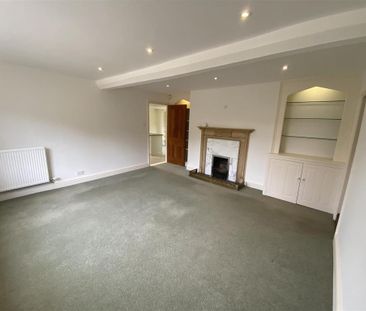 4 bedroom detached house to rent - Photo 1