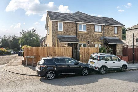 1 bedroom terraced house to rent - Photo 2
