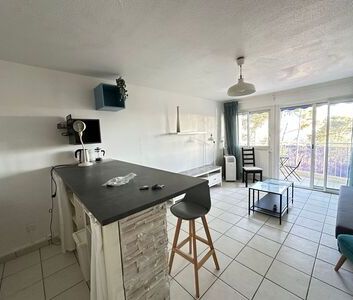 Location Appartement 2 pièces 43m² TOULON 83000 - Photo 2