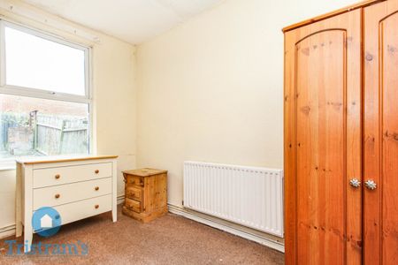 1 bed Ground Floor Flat for Rent - Photo 5