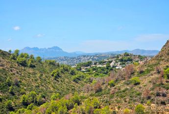 Apartment with 2 bedrooms with swimming pool LONG TERM