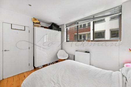 3 bedroom mews to rent - Photo 4