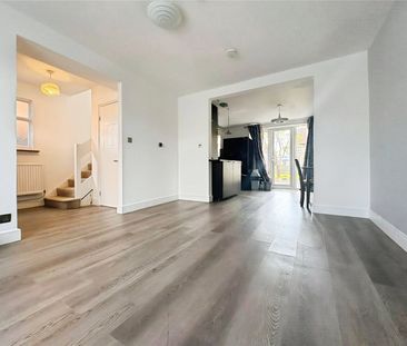 Syon Lane, Isleworth, TW7 5BT - Photo 2