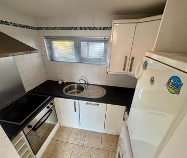 12a Lesley Heights, Greenisland, Carrickfergus, BT38 8TB - Photo 5