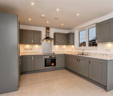 4 bedroom detached house to rent - Photo 5