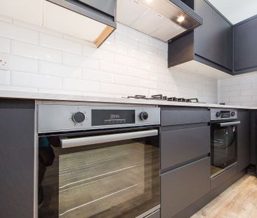 Quarry Mount Terrace, Woodhouse, Leeds - Photo 1