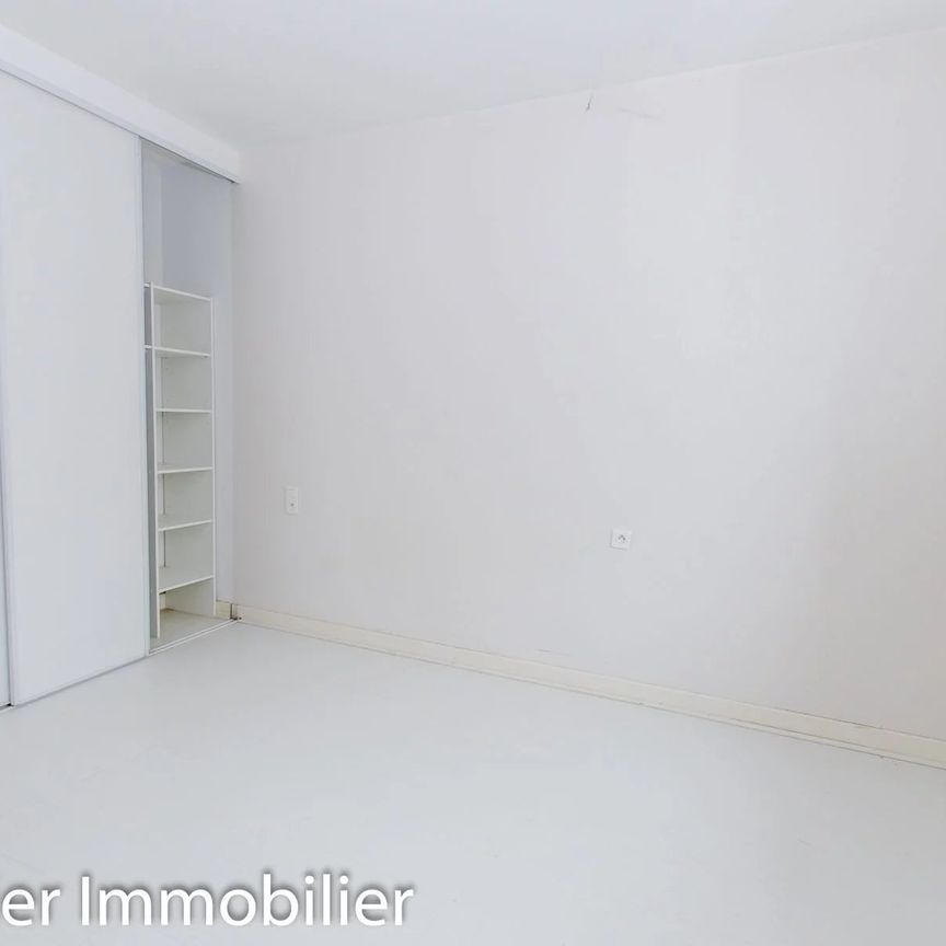 Location Appartement 4 pièces 103m² ST LATTIER 38840 - Photo 1