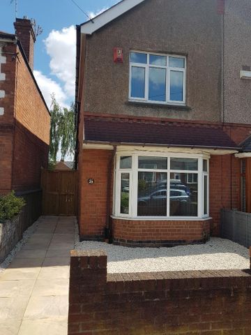 1 bedroom in a house share to rent - Photo 5