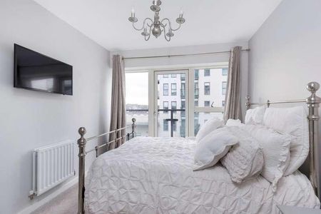 Darbyshire House, Greenhithe, DA9 - Photo 4