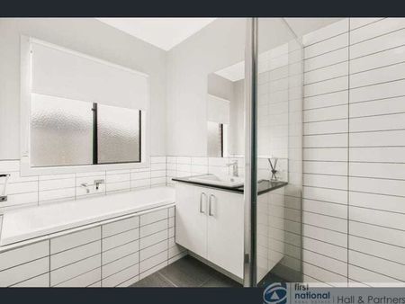 25 Firewheel Drive, Officer - Photo 2