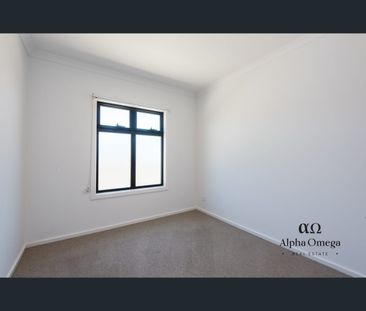 84 Fusion Circuit, Cranbourne West, Vic 3977 - Photo 2