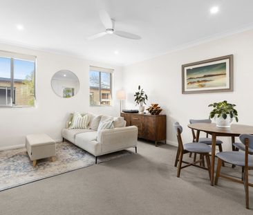 Light-Filled Apartment in Premium Lifestyle Location - Photo 3