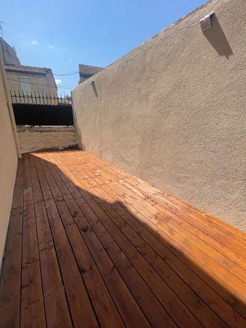 Studio rez-de-chaussée avec terrasse - Photo 3