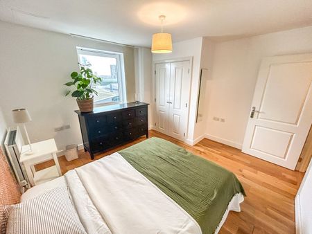 1 Bed Flat, Tarves Way, SE10 - Photo 5