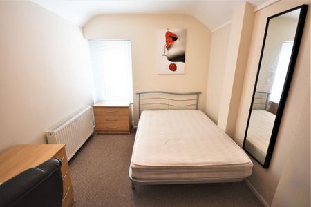 4 bedroom house to rent - Photo 3
