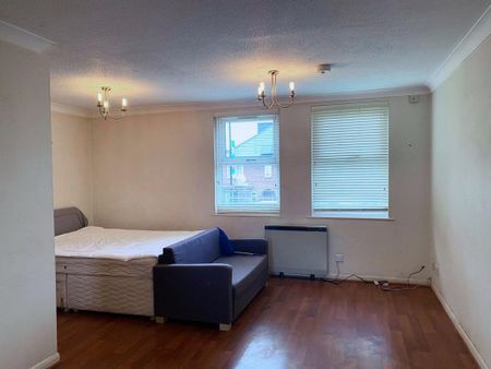 Studio to rent - Photo 4