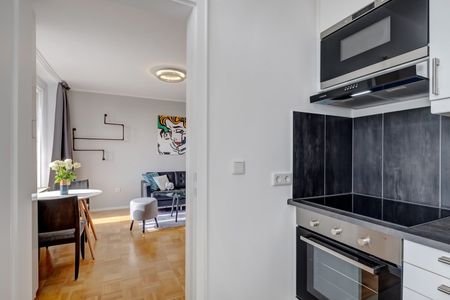 Milbertshofen: Renovated apartment with desinger furniture - Photo 5