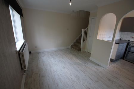 1 bedroom End Terraced to let - Photo 5