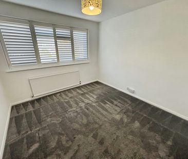 Trent Avenue, Upminster, RM14 - Photo 3